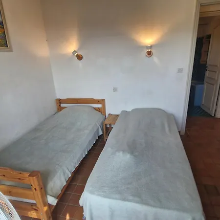 Mazet 75m² Avec Piscine, Jardin, Wifi A 400m De La - - Fr-1-780-15