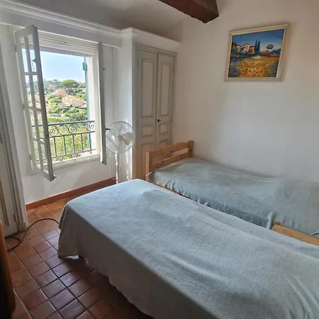 Mazet 75m² Avec Piscine, Jardin, Wifi A 400m De La - - Fr-1-780-15